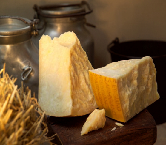 Parmigiano Reggiano: una storia lunga quasi mille anni
